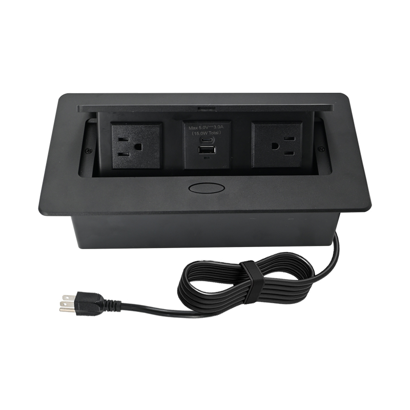 2个美式电源插座+1 USB Type A+ 1 USB Type C